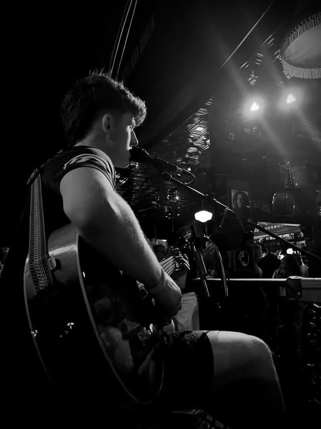 Tom Forkin on stage